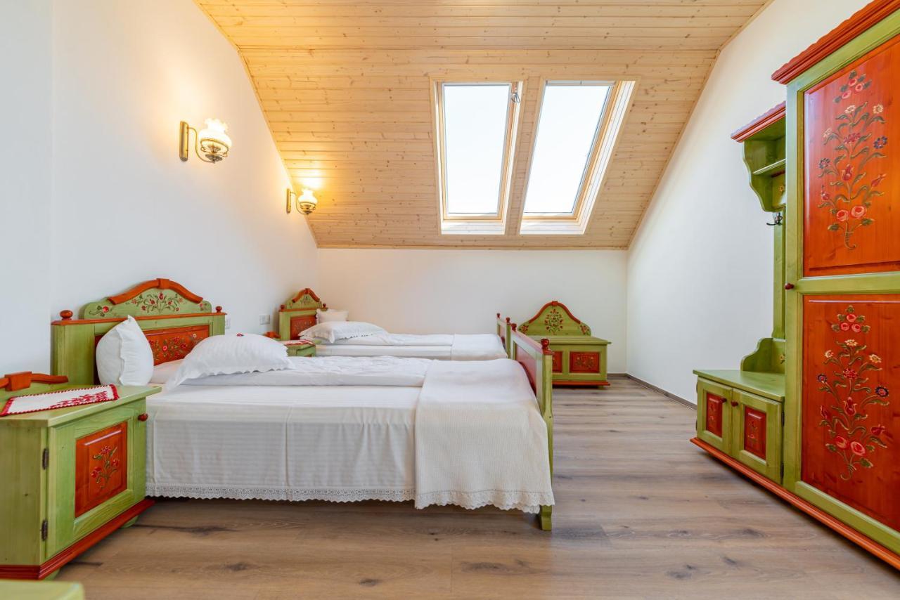Conacul Secuiesc-Szekelyko Kuria Otel Coltesti Dış mekan fotoğraf