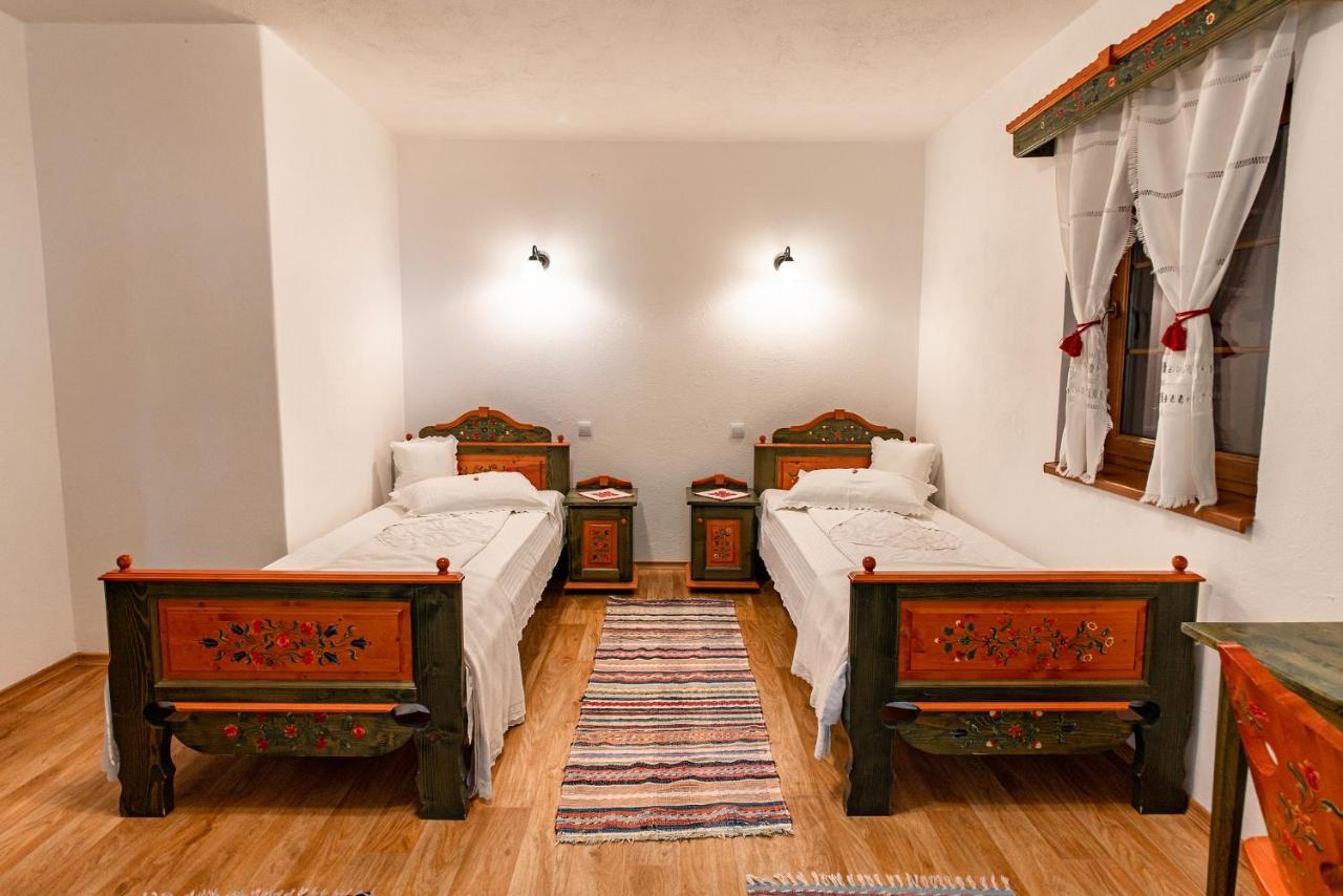 Conacul Secuiesc-Szekelyko Kuria Otel Coltesti Dış mekan fotoğraf