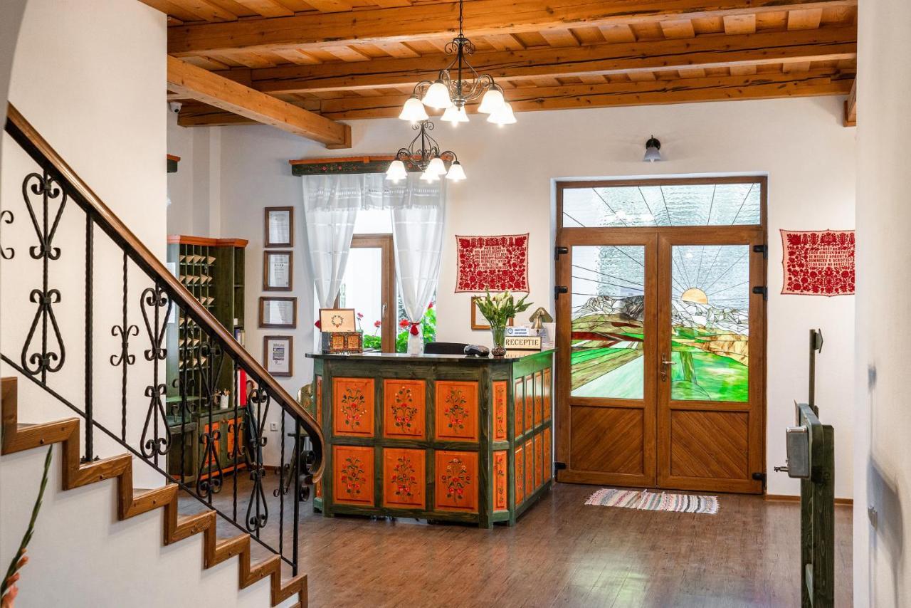 Conacul Secuiesc-Szekelyko Kuria Otel Coltesti Dış mekan fotoğraf