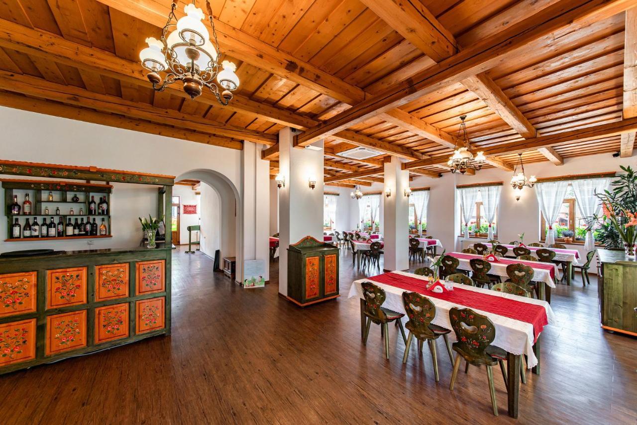 Conacul Secuiesc-Szekelyko Kuria Otel Coltesti Dış mekan fotoğraf