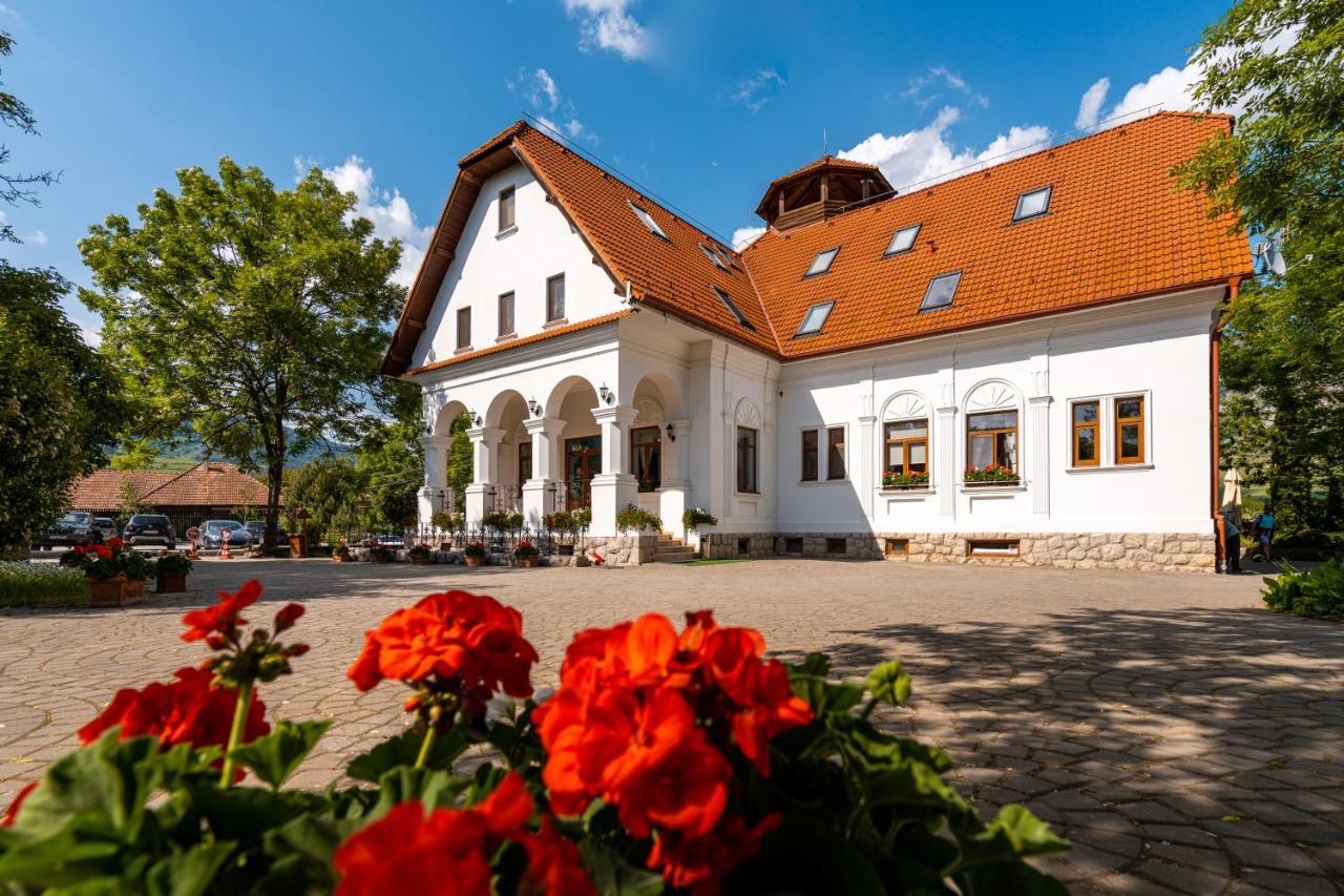 Conacul Secuiesc-Szekelyko Kuria Otel Coltesti Dış mekan fotoğraf