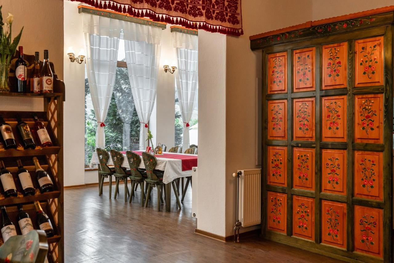 Conacul Secuiesc-Szekelyko Kuria Otel Coltesti Dış mekan fotoğraf